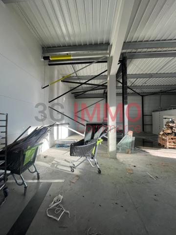 Location / Local Commercial