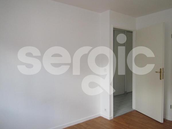 Location 2 Pieces 41 59800 Lille 81 5527 01 0011