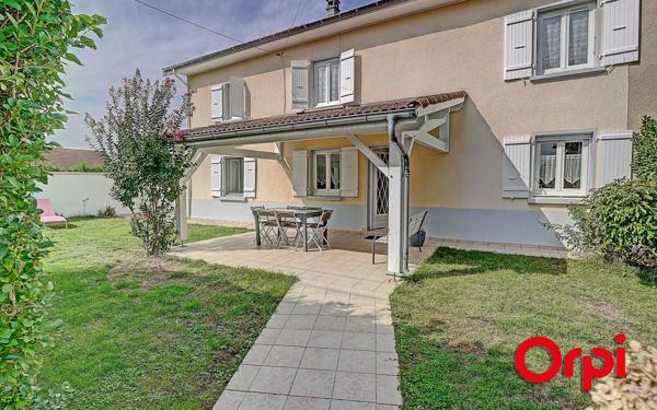 Maison à vendre    4 pièces •  Saint-Clair-de-la-Tour