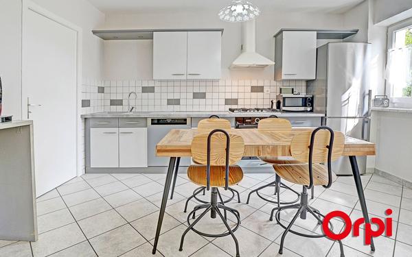 Maison à vendre    4 pièces •  Saint-Clair-de-la-Tour