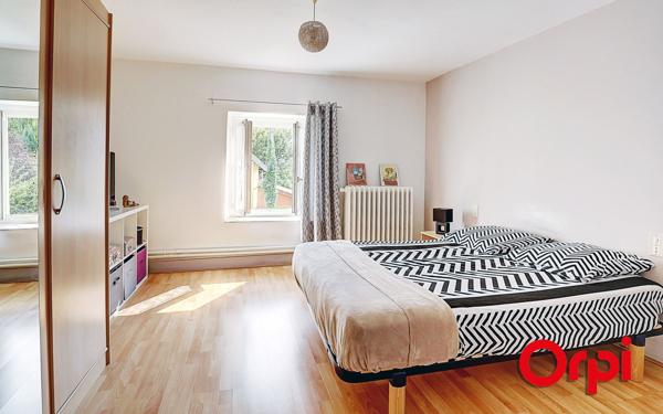 Maison à vendre    4 pièces •  Saint-Clair-de-la-Tour