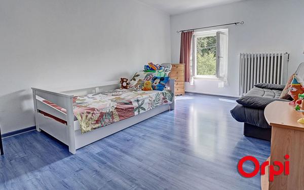 Maison à vendre    4 pièces •  Saint-Clair-de-la-Tour