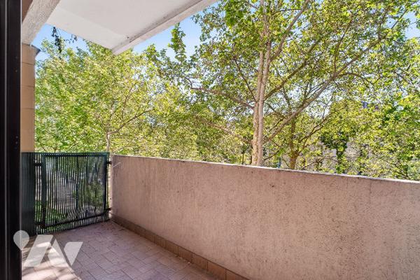 Appartement de 5 pièces avec balcon et box