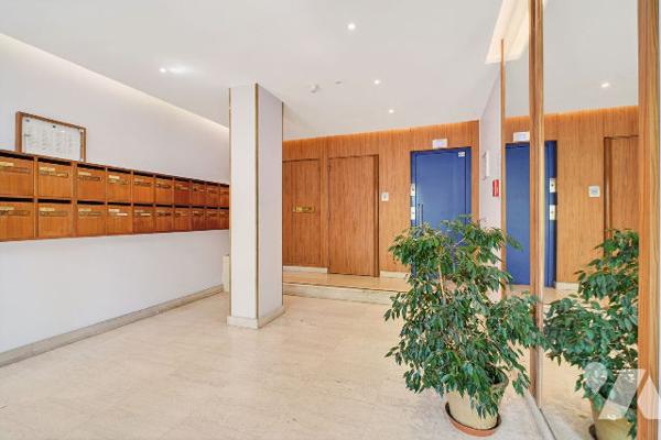 Appartement de 5 pièces avec balcon et box