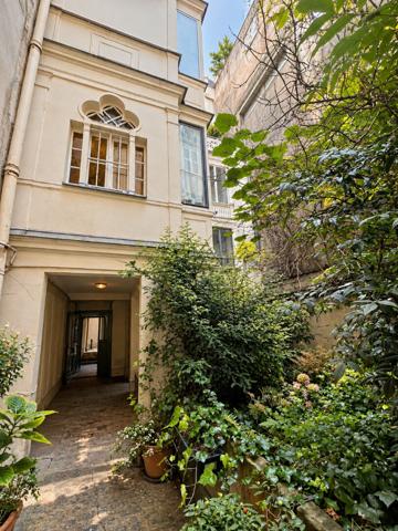 Rue Jacob - Saint-Germain-des-Prés | Élégant 2 pièces de 42 m² dans un immeuble du XVIe siècle Paris