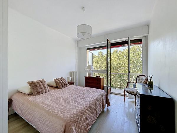 Appartement Marseille 4 pièce(s) 82.55 m2