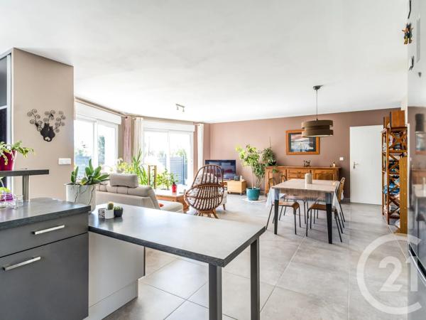Maison à vendre  4 pièces - 89,92 m 2   ST DIDIER DE FORMANS  - 01
