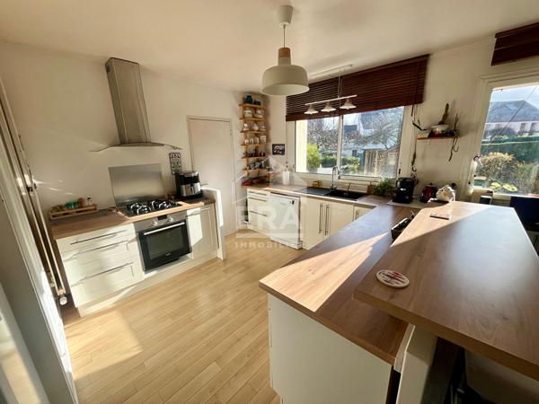 Maison 5/6 chambres entièrement rénovée à VILLEPREUX