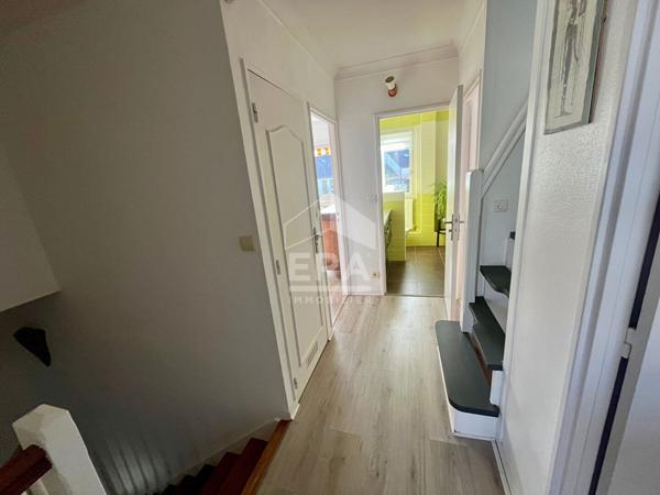 Maison 5/6 chambres entièrement rénovée à VILLEPREUX