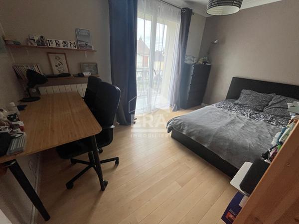 Maison 5/6 chambres entièrement rénovée à VILLEPREUX