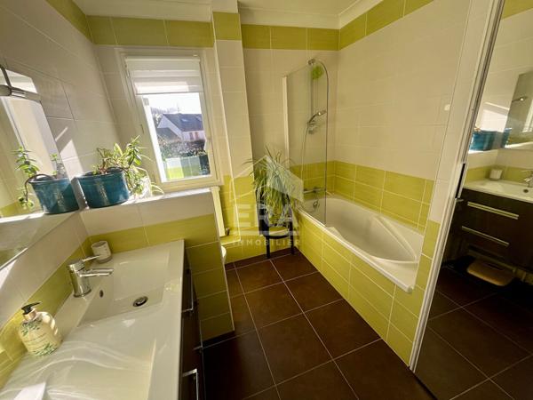 Maison 5/6 chambres entièrement rénovée à VILLEPREUX