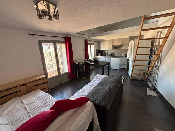 Immeuble Gardanne 3 pièce(s) 57.64 m2, deux appartements, lumineux, rendement locatif possible,