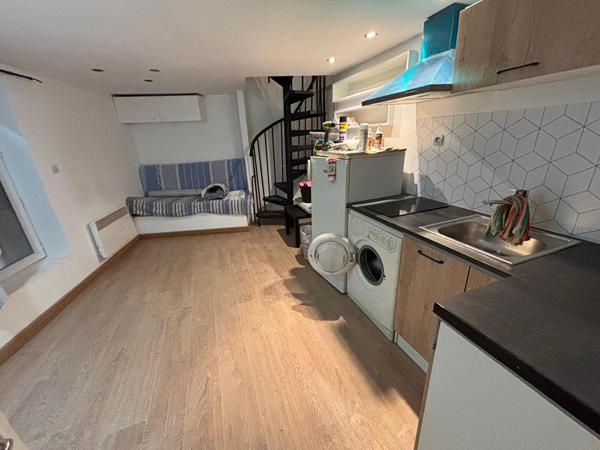 Immeuble Gardanne 3 pièce(s) 57.64 m2, deux appartements, lumineux, rendement locatif possible,