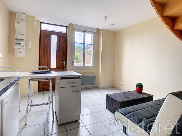 Location appartement près de NEUFCHATEAU - 3 pièce(s) - 34 m² - 360 €/mois