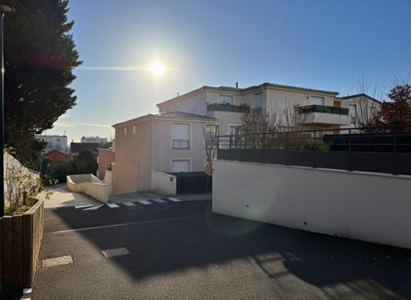 Appartement à Saint-Denis, 93200 - 2 pièces 43m²