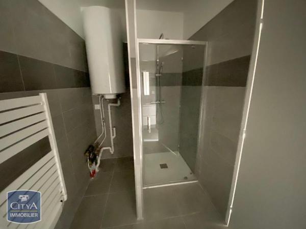 Appartement à louer 2 pièces 41.65m² Charleville-Mézières (08000)