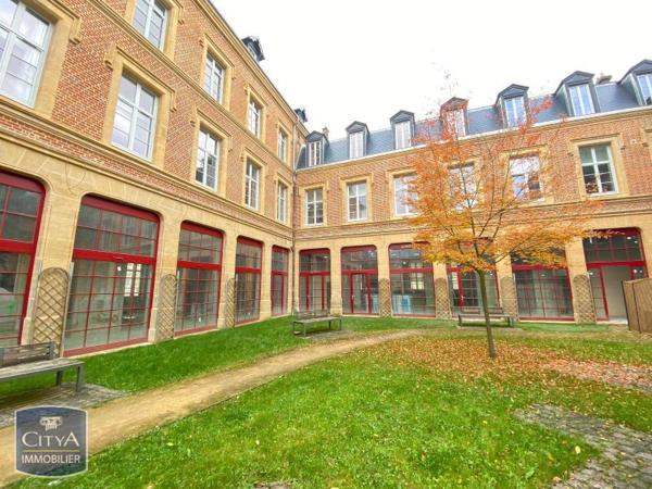Appartement à louer 2 pièces 41.65m² Charleville-Mézières (08000)