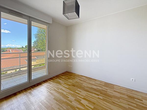 Grand Appartement T3 avec 2 chambres Traversant Terrasses Piscine - 69500 BRON
