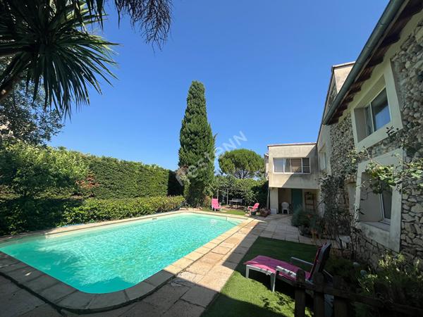 Loriol-sur-Drôme ? Maison de caractère en pierre avec piscine