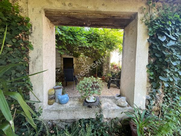 Loriol-sur-Drôme ? Maison de caractère en pierre avec piscine