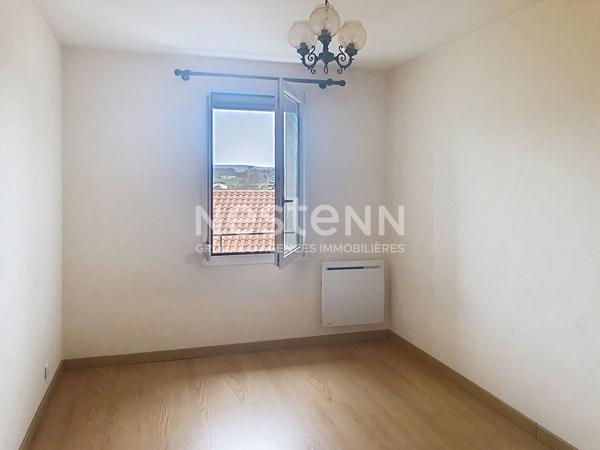 Bel Appartement lumineux avec garage dans le centre de Montfaucon En Velay SOUS OFFRE