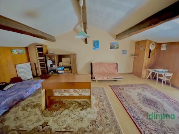 Charmante Maison Ancienne à Vissenty avec vue Dominante, 5 chambres, véranda, terrasse, grange, terrain à Anno Annonay (07100)