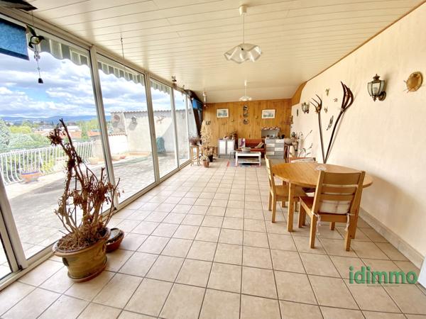 Charmante Maison Ancienne à Vissenty avec vue Dominante, 5 chambres, véranda, terrasse, grange, terrain à Anno Annonay (07100)