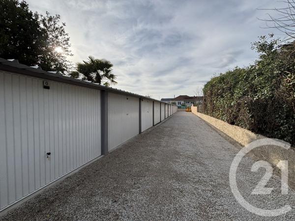 Parking à vendre  210 m2 PONT DE CHERUY - 38