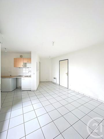 Appartement F2 à vendre  2 pièces - 40,45 m 2   AULNAT  - 63
