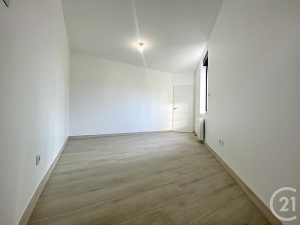 Appartement T4 à vendre  4 pièces - 110 m2 LA TOUR DU PIN - 38
