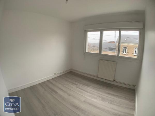 Appartement à louer 4 pièces 64.98m²