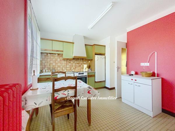 Exclusivité – Maison 3 chambres + combles aménageables – 526 m² de terrain – Montfort-sur-Meu
