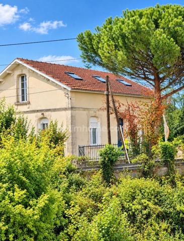 🏡 Maison de caractère 7 pièces – 200 m² – Jardin 869 m² – Angoulême