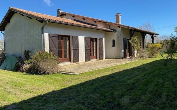Maison à vendre    5 pièces •  Saint-Loubès