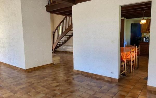 Maison à vendre    5 pièces •  Saint-Loubès