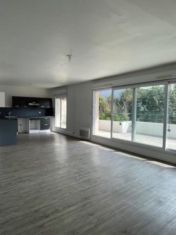 Appartement à vendre - 3 pièces - 76 m² Ramonville-Saint-Agne (31520)