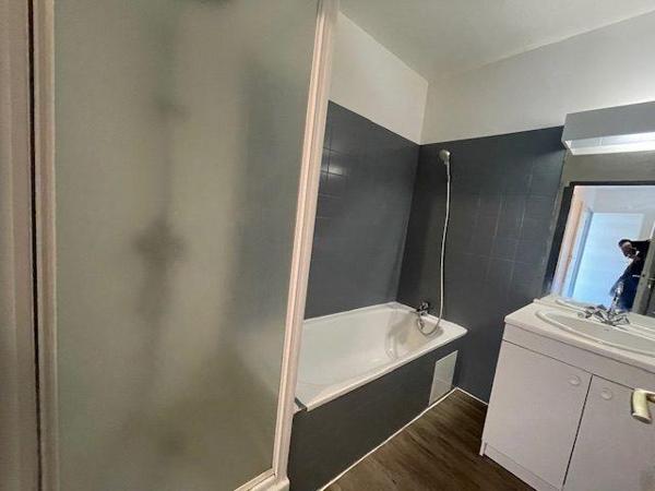Appartement à vendre - 3 pièces - 76 m² Ramonville-Saint-Agne (31520)
