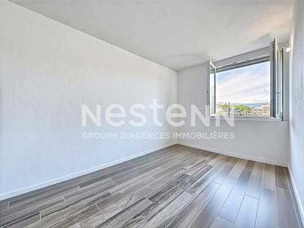 A VENDRE - MANDELIEU - APPARTEMENT - 3P - 60M² - SUD - PARKING/CAVE