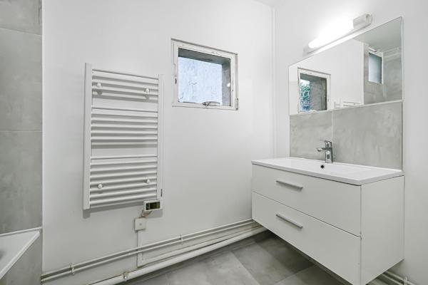 Appartement Paris - 1 pièce 33.80 m² - PARIS