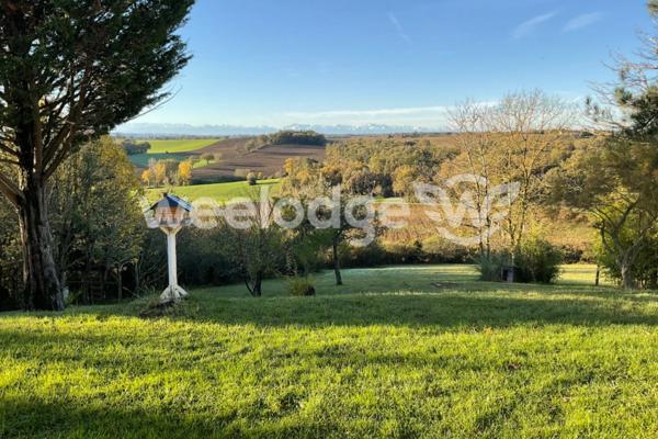 Maison à vendre 7 pièces de 226,6 m² à Gimont