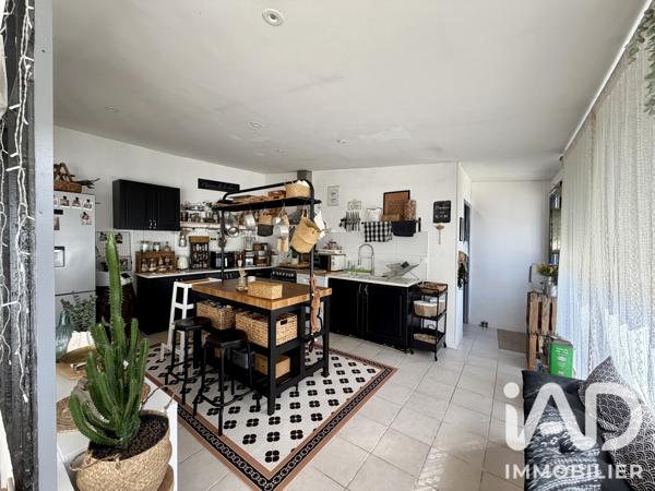 Maison à vendre 5 pièces 156,31 m² Montlouis-sur-Loire