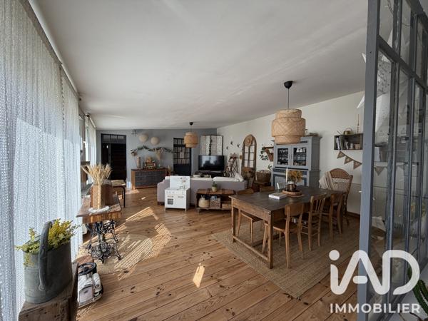 Maison à vendre 5 pièces 156,31 m² Montlouis-sur-Loire