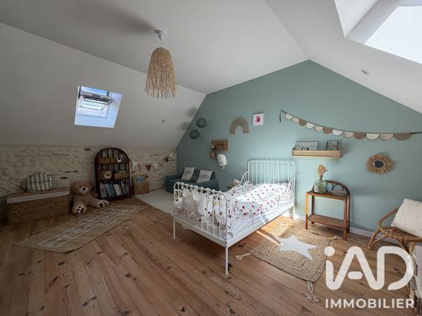 Maison à vendre 5 pièces 156,31 m² Montlouis-sur-Loire