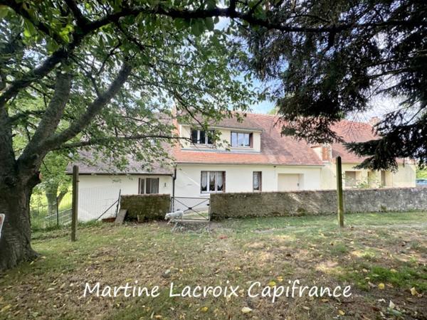 ORNE (61), à vendre SECTEUR VAL AU PERCHE - MAISON MITOYENNE DE CAMPAGNE P6 de 130 m² - Terrain de 1242 M²