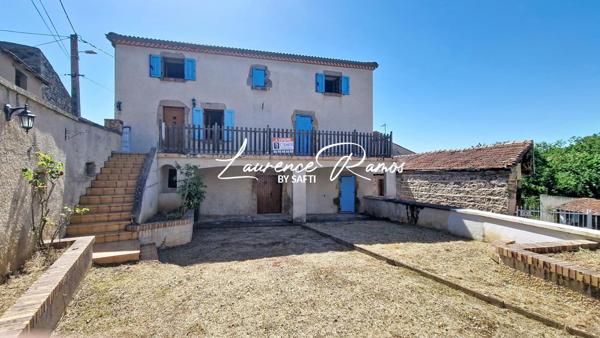 Maison avec cour – À découvrir à Chambezon !