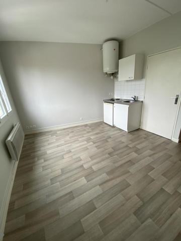OFFRE DE RENTREE studio 22 m2- Clermont Rabanesse - Clermont-Province