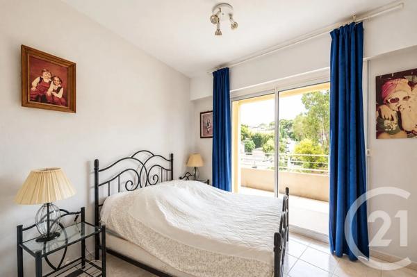 Appartement T2 à vendre  2 pièces - 39,20 m 2   BORMES LES MIMOSAS  - 83