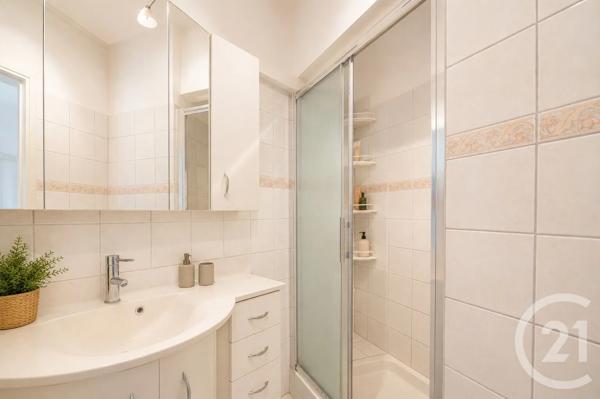 Appartement T2 à vendre  2 pièces - 39,20 m 2   BORMES LES MIMOSAS  - 83