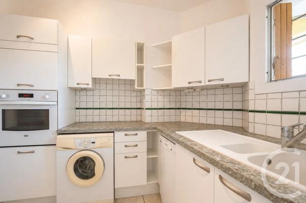 Appartement T2 à vendre  2 pièces - 39,20 m 2   BORMES LES MIMOSAS  - 83