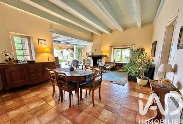 Maison à vendre 10 pièces 308 m² Sanary-sur-Mer